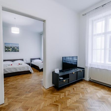Stylish Vienna Apartment Exterior photo